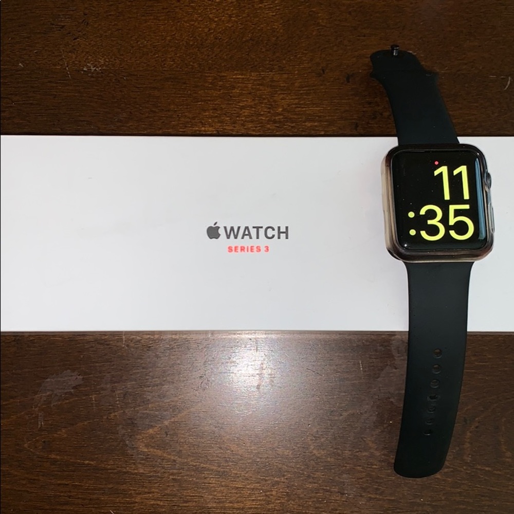 Apple series 3 watch